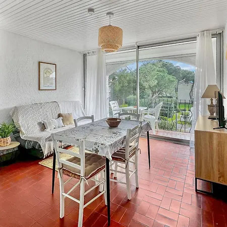Apartment Idyllique ! Piscine, Vue Jardin Et Montagne, Parking, Local A Velos, Et A 2 Pas De La Plage !